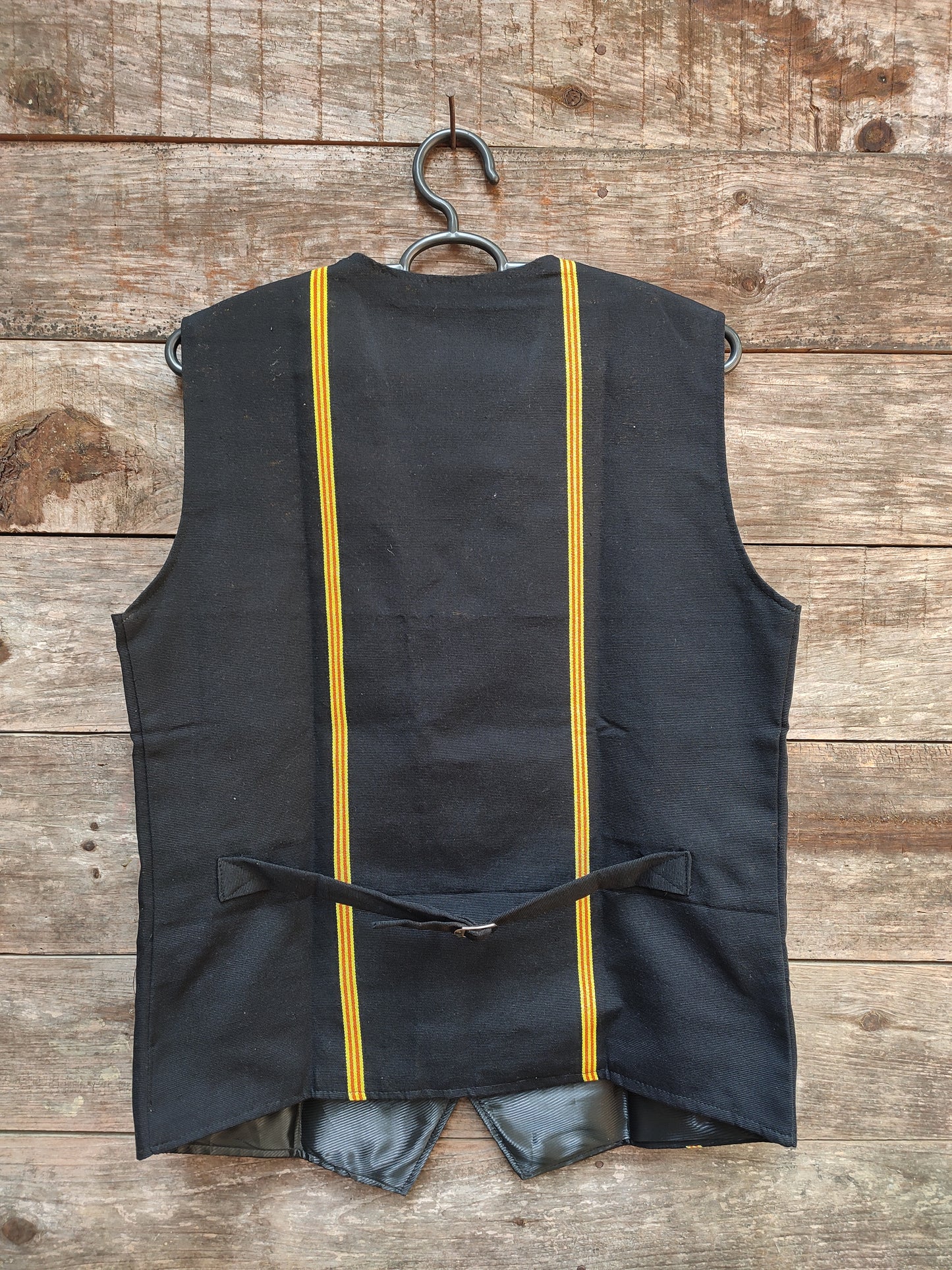 Handwoven Waistcoat (Men)-Thsuketsura