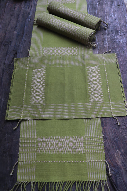 Handwoven Table Runner & Mat set (6 Mat & 1 Runner)