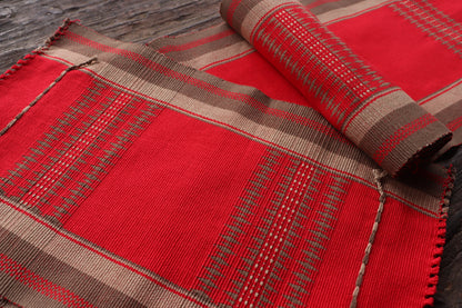 Handwoven Table Runner and Mat set (6 Mat & 1 Runner)
